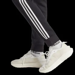 Essential Fleece 3-Stripes Tapered Cuff Joggers, joggingbyxor, herr - Fritidsbyxor - Essential Fleece 3-Stripes Tapered Cuff Joggers, joggingbyxor, herr