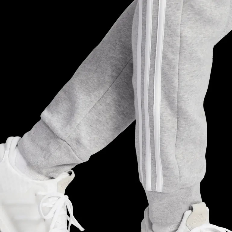 Essentials Fleece 3-Stripes Tapered Cuff Joggers, joggingbyxor, herr - Fritidsbyxor - Essentials Fleece 3-Stripes Tapered Cuff Joggers, joggingbyxor, herr