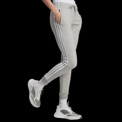 Essentials 3-Stripes Fleece Joggers, joggingbyxa dam - Fritidsbyxor - Essentials 3-Stripes Fleece Joggers, joggingbyxa dam