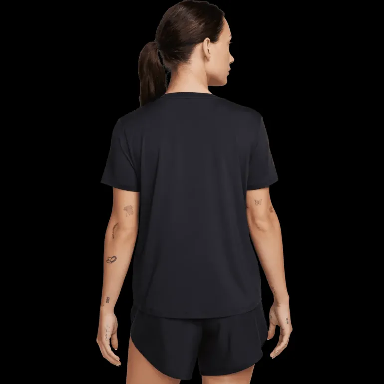 One Fitted Dri-FIT Short Sleeve Top, t-shirt, dam - Tränings-T-Shirt - One Fitted Dri-FIT Short Sleeve Top, t-shirt, dam