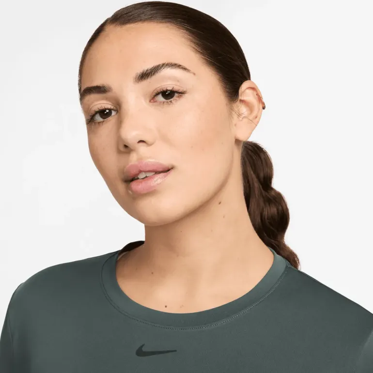 One Fitted Dri-FIT Short Sleeve Top, t-shirt, dam - Tränings-T-Shirt - One Fitted Dri-FIT Short Sleeve Top, t-shirt, dam