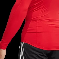 Techfit Long Sleeved Tee, kompressionströja för fotboll, herr - T-Shirts - Techfit Long Sleeved Tee, kompressionströja för fotboll, herr