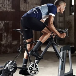 Wahoo, KICKR Climb, aktivt framhjulsstöd till cykeltrainer - Tillbehör Till Cykeltrainer - Wahoo, KICKR Climb, aktivt framhjulsstöd till cykeltrainer