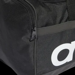 Essentials Linear Duffel Bag Medium, väska - Duffelbag & Träningsväskor - Essentials Linear Duffel Bag Medium, väska