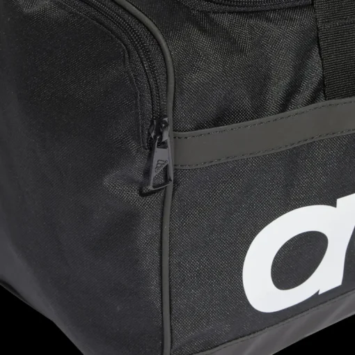 Essentials Linear Duffel Bag Medium, väska - Duffelbag & Träningsväskor - Essentials Linear Duffel Bag Medium, väska