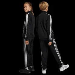 3 Stripes Tiberio FL Tracksuit, träningsdress junior - Träningsset - 3 Stripes Tiberio FL Tracksuit, träningsdress junior
